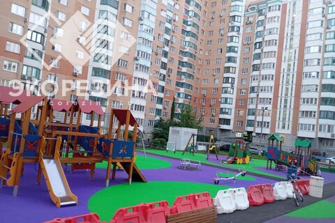 Детская площадка – Москва, Главмосстроя д.9